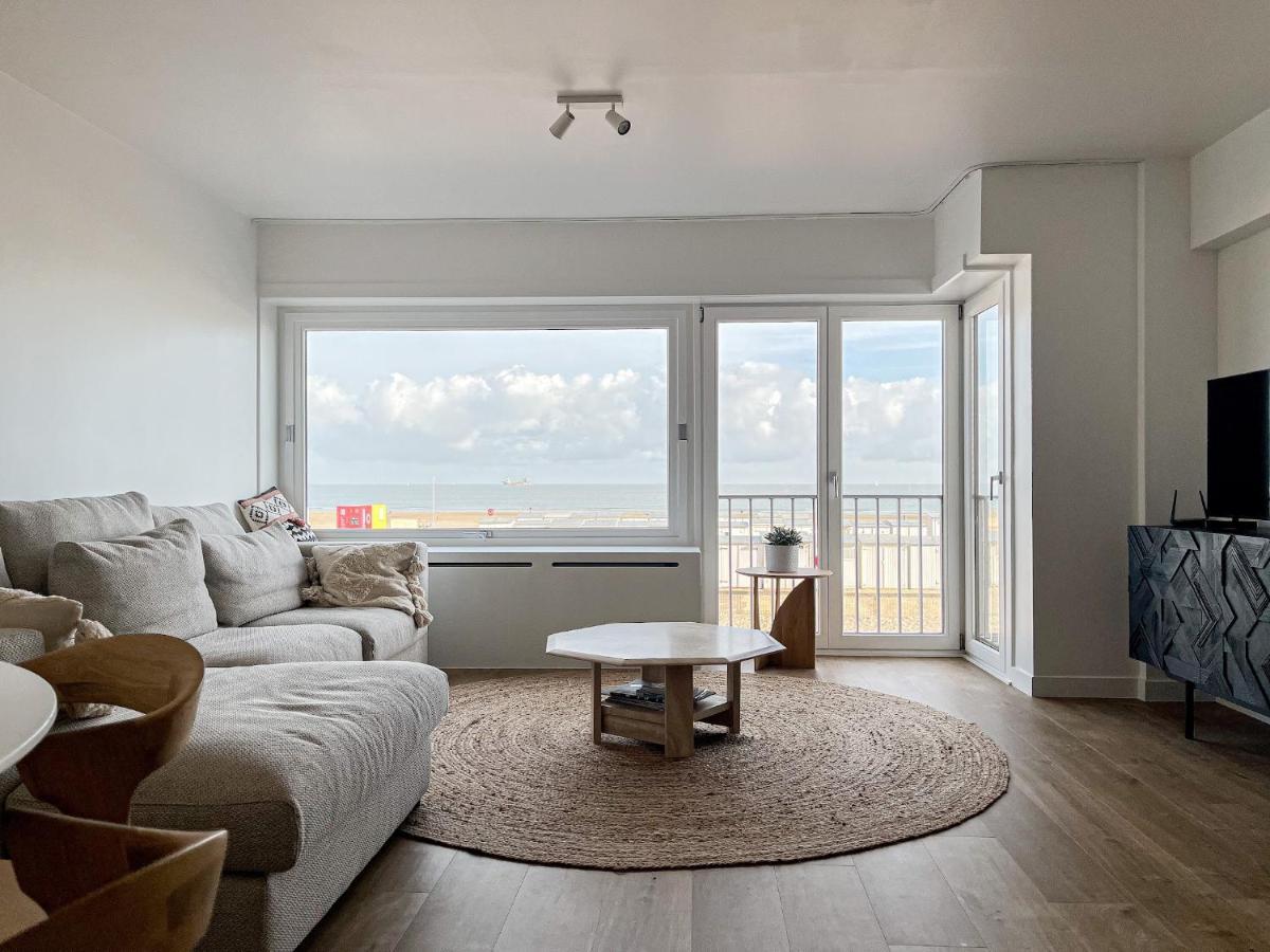Seaview Heist: 3-bedroom Flat By The Apartment